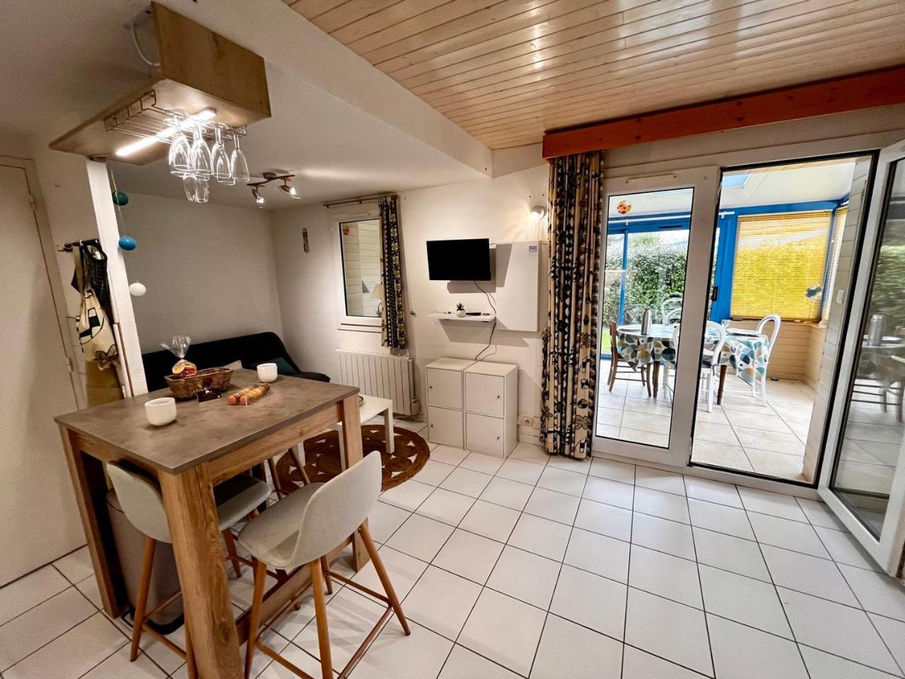 Keraven, Charmante Maisonnette, Piscine Commune 1-4 Personnes Moëlan-sur-Mer Buitenkant foto